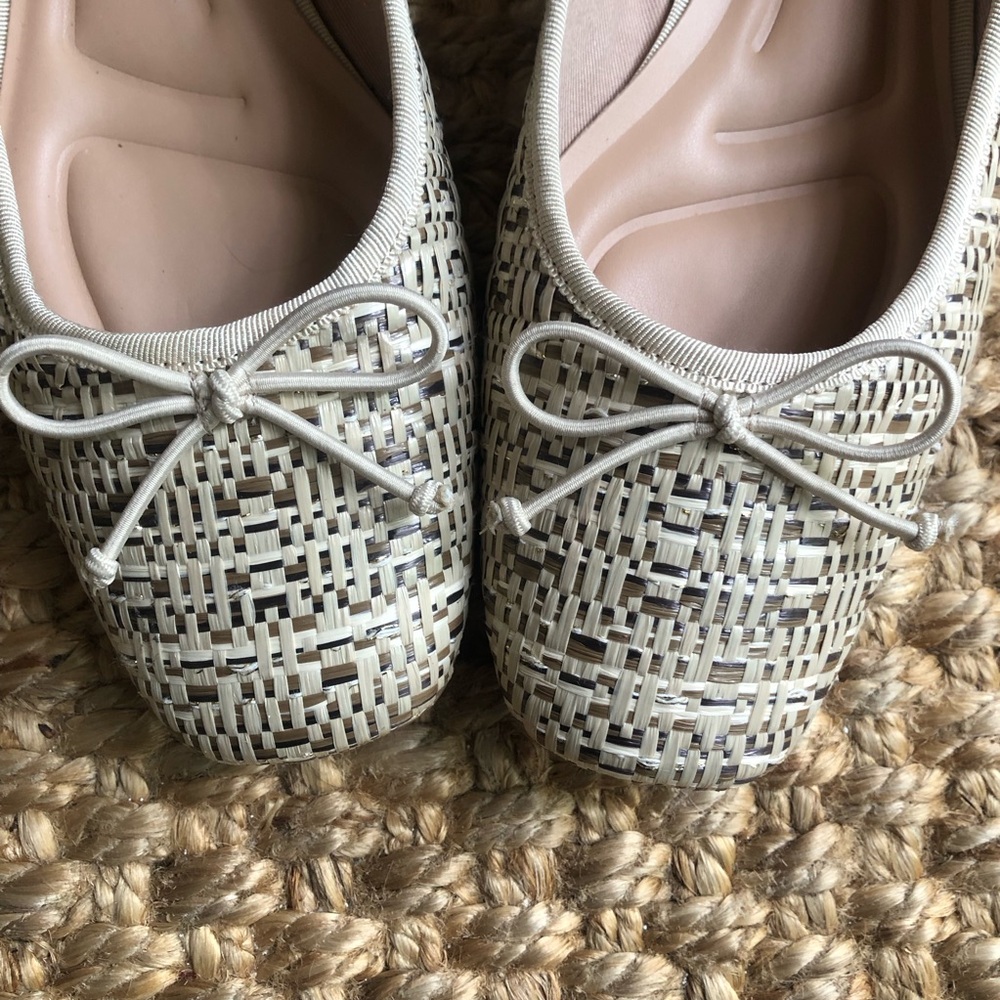 New: Franco Sarto Abigail Ballet Flat w Bow. Size 9.5